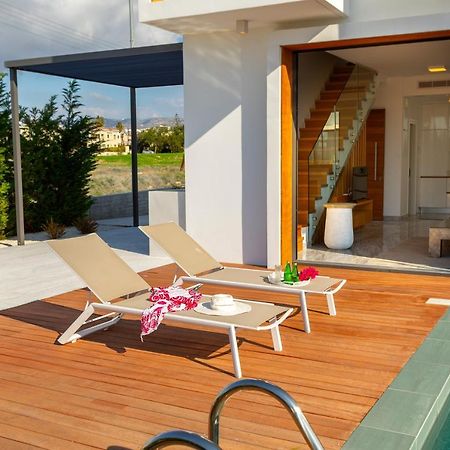 Villa Laurus 6, Walking Distance To The Beach Paphos Exteriör bild