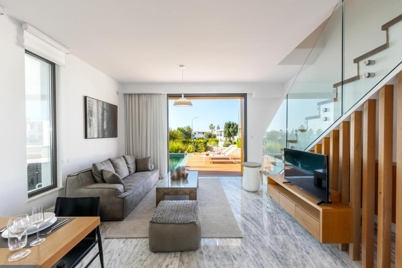 Villa Laurus 6, Walking Distance To The Beach Paphos Exteriör bild