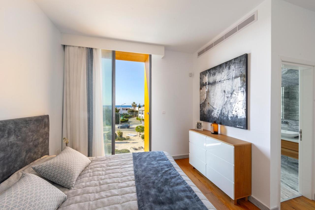 Villa Laurus 6, Walking Distance To The Beach Paphos Exteriör bild